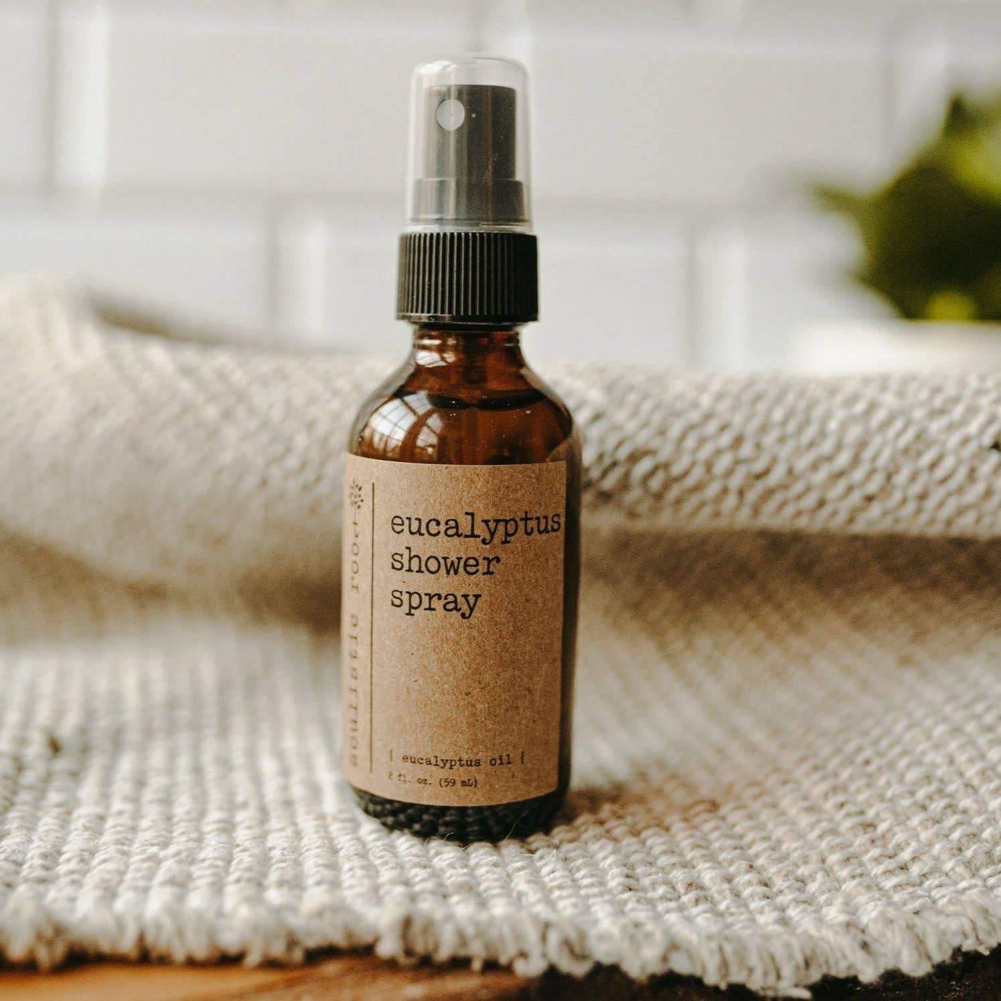 Eucalyptus Shower Spray - La Défense - Niche Beauty and Wellness